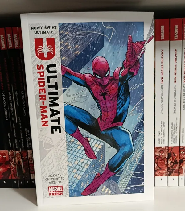 Najpierw dorosnąć, a potem zostać bohaterem, „Nowy świat Ultimate. Ultimate Spider-Man tom 1” - recenzja